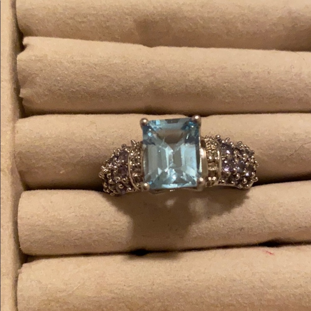 🦃Genuine Blue Topaz Ring w/Tanzanite & Topaz acc.